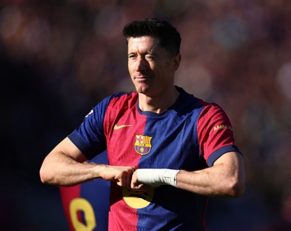 现时莱万的离队果真是板上钉钉的事让球网体育信息